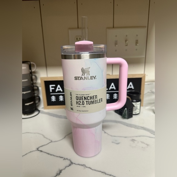 NWT Stanley 40oz Flowstate H20 Tumbler Watercolor in Tulle - Picture 1 of 9